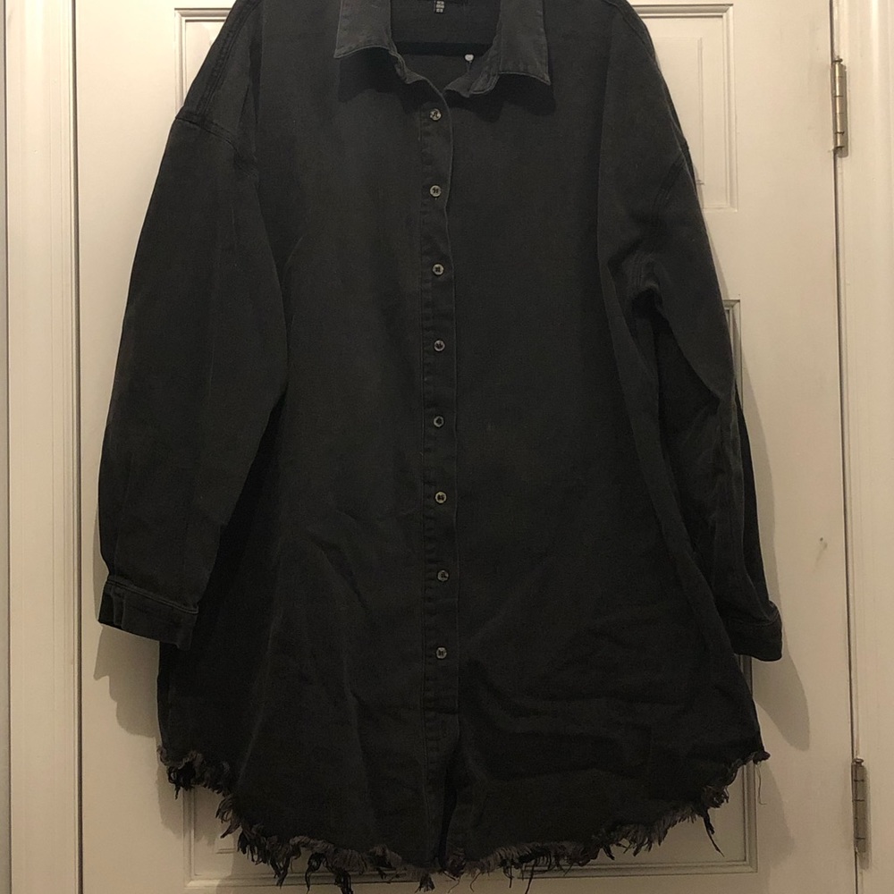 Missguided black frayed hem denim shirt